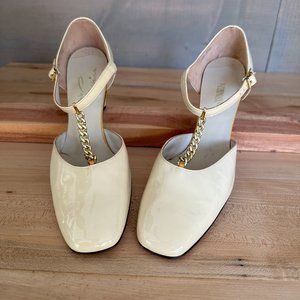 Evins Vintage Chain T-Strap patent leather shoes - Size 8.5 AA - butter color